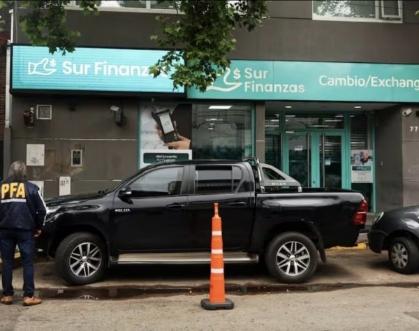 Allanaron Sur Finanzas y la sede de Banfield por una causa de lavado