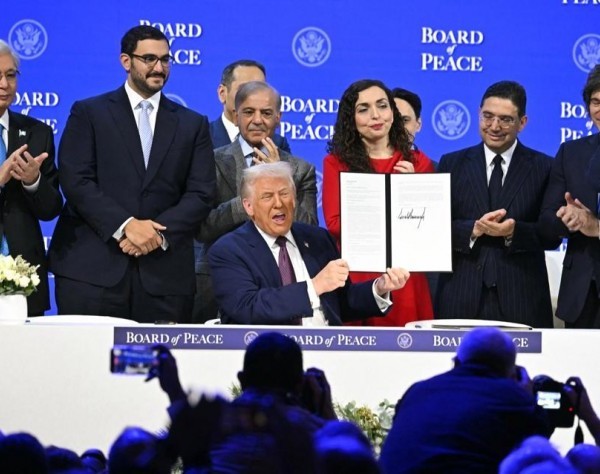 Javier Milei firmó el Consejo de la Paz lanzado por Trump