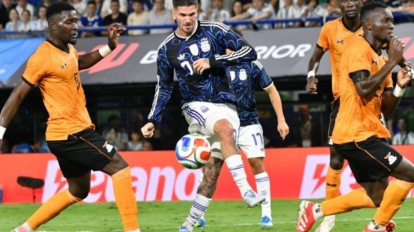 De Paul, tras la goleada argentina: “No venimos a hacer política”