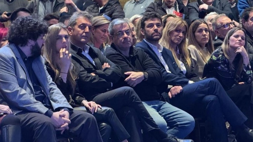 Massa reapareció en Rosario y envió una señal de unidad rumbo a las elecciones de 2027